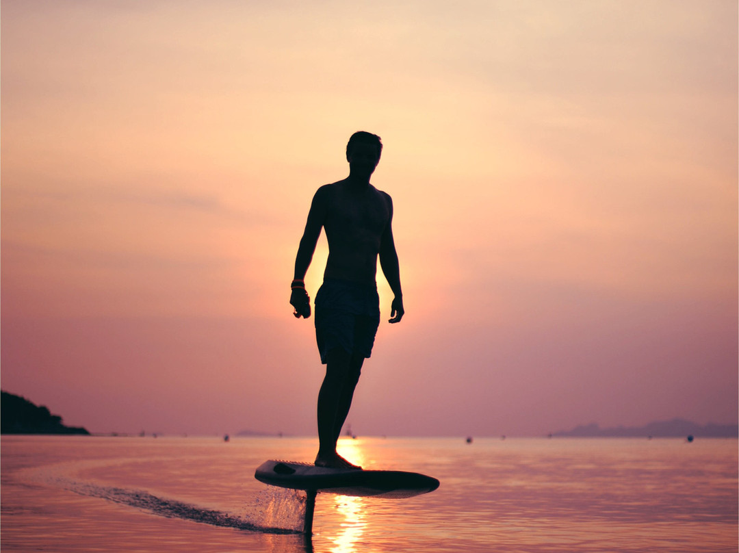 Mahalo Watersports - Kitesurfing & Efoil Koh Samui-苏梅岛必去景点