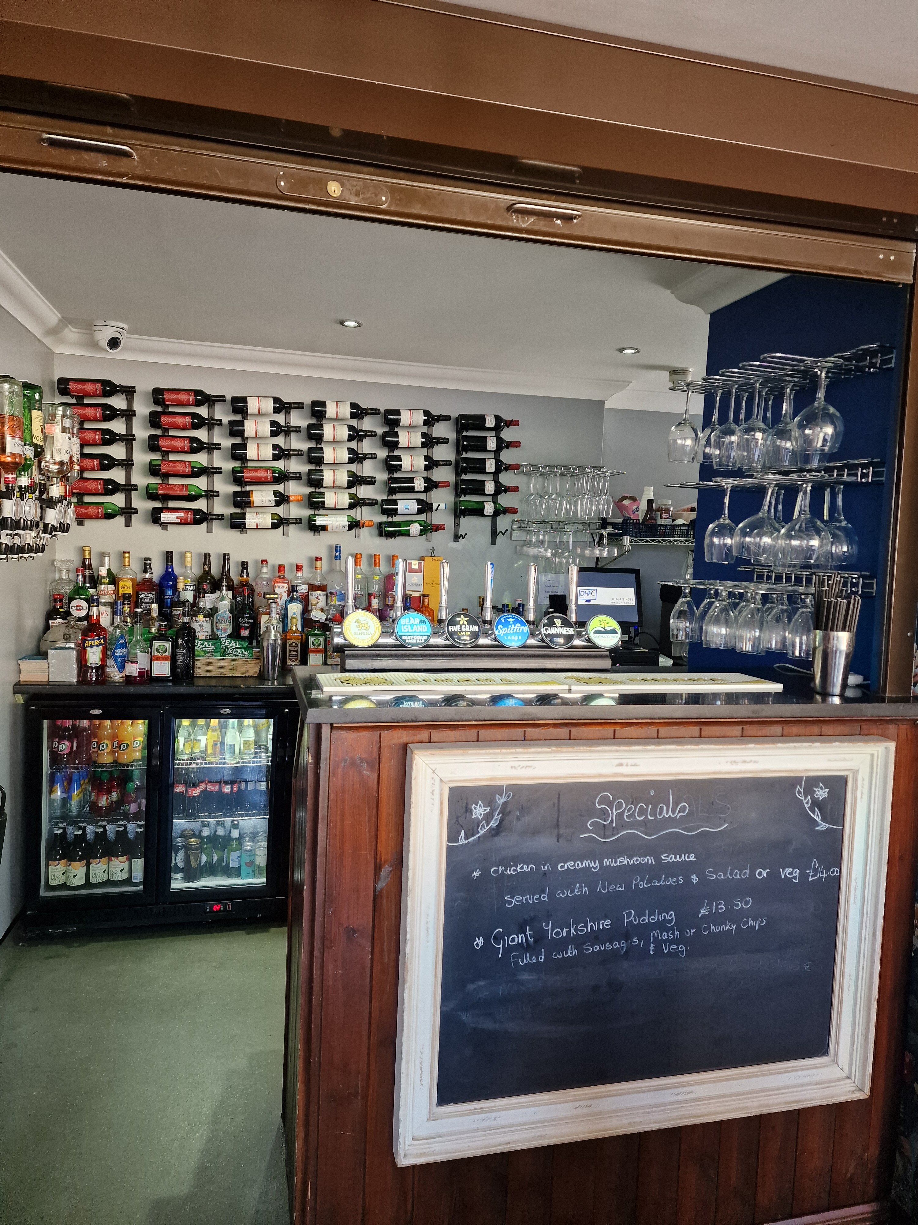 Queen Phillippa B & B-餐饮