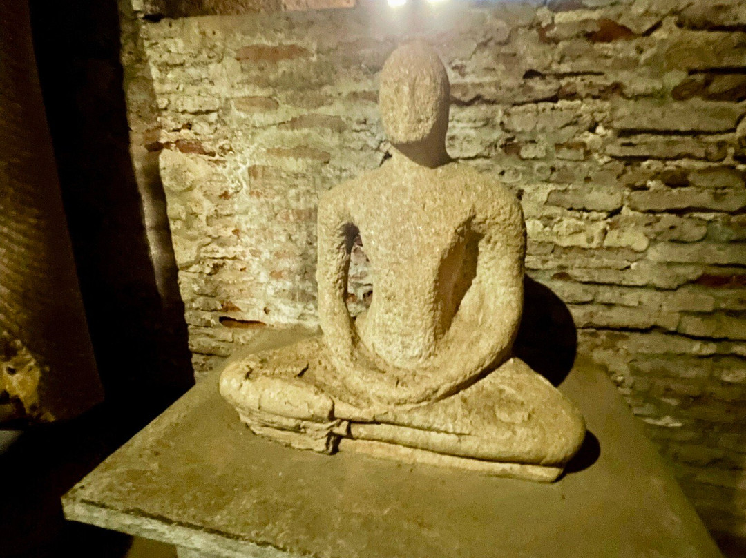 Dalada Maluwa-波隆纳鲁瓦必去景点