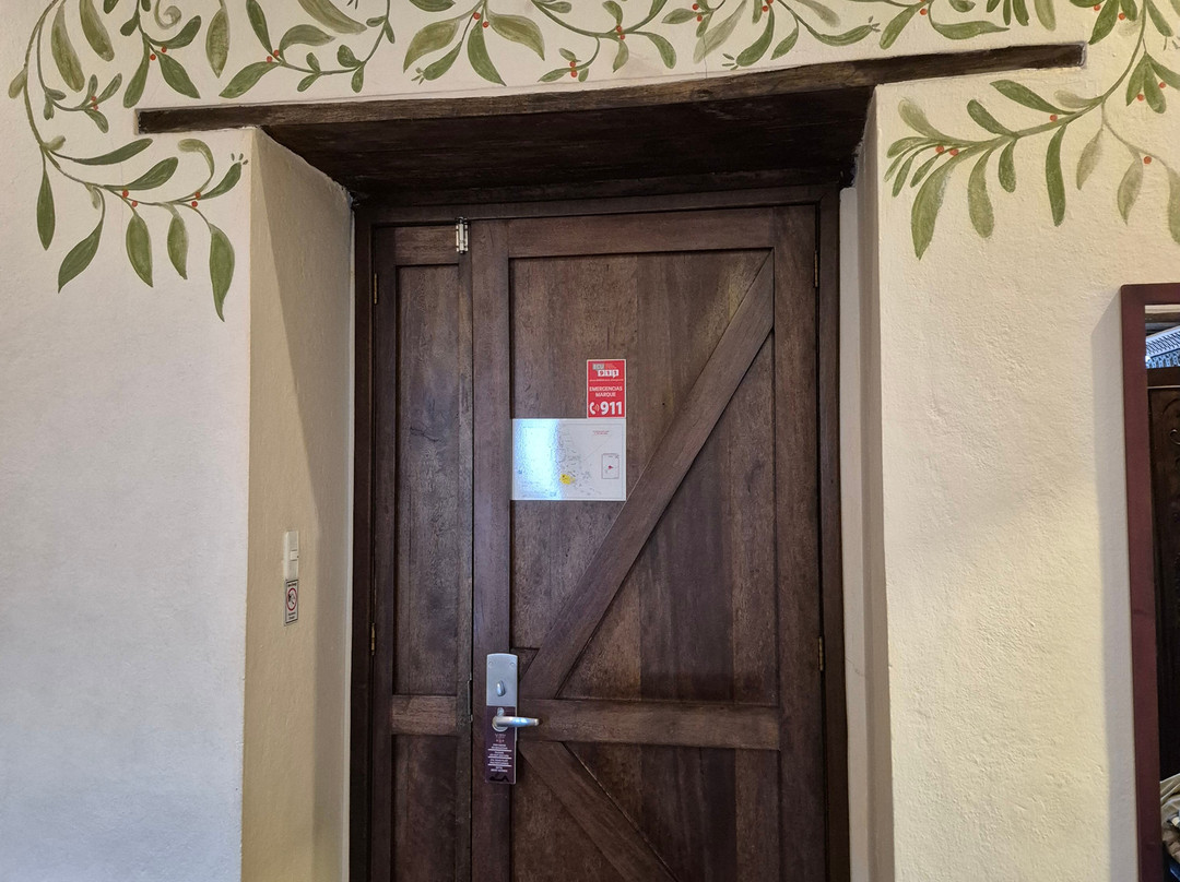 卡瑟纳隆达世袭精品酒店主图