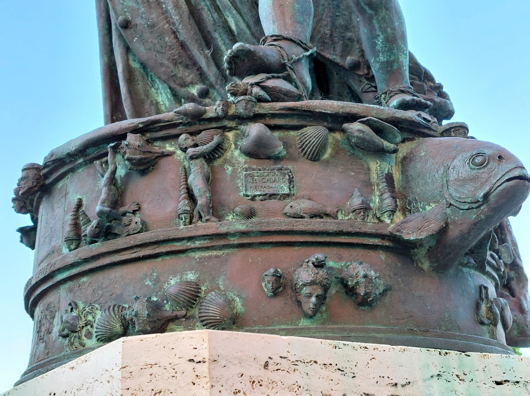 Monumento Allegoria Del Mare Di Ivan Theimer (1998)