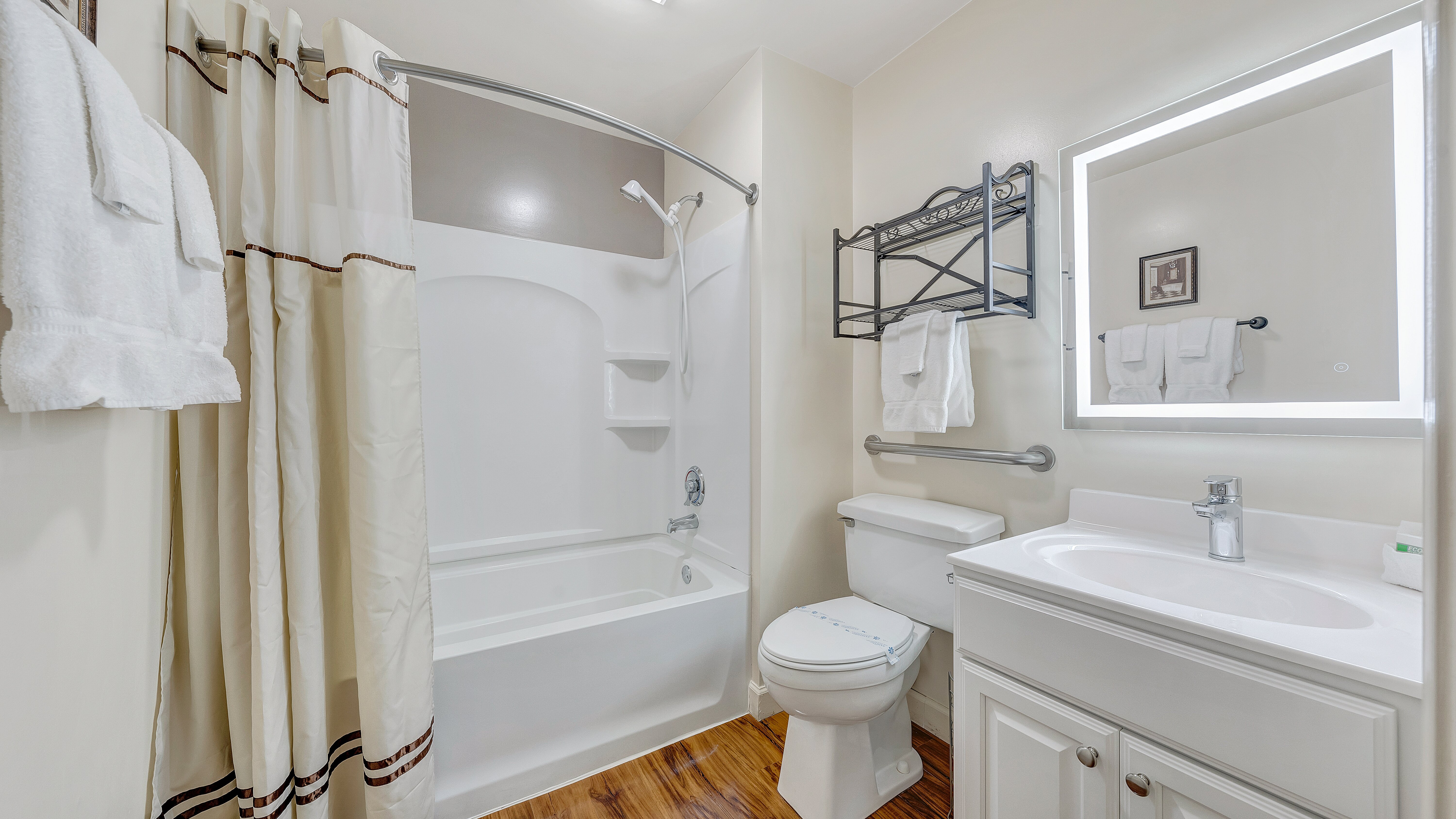 Affordable Corporate Suites-浴室