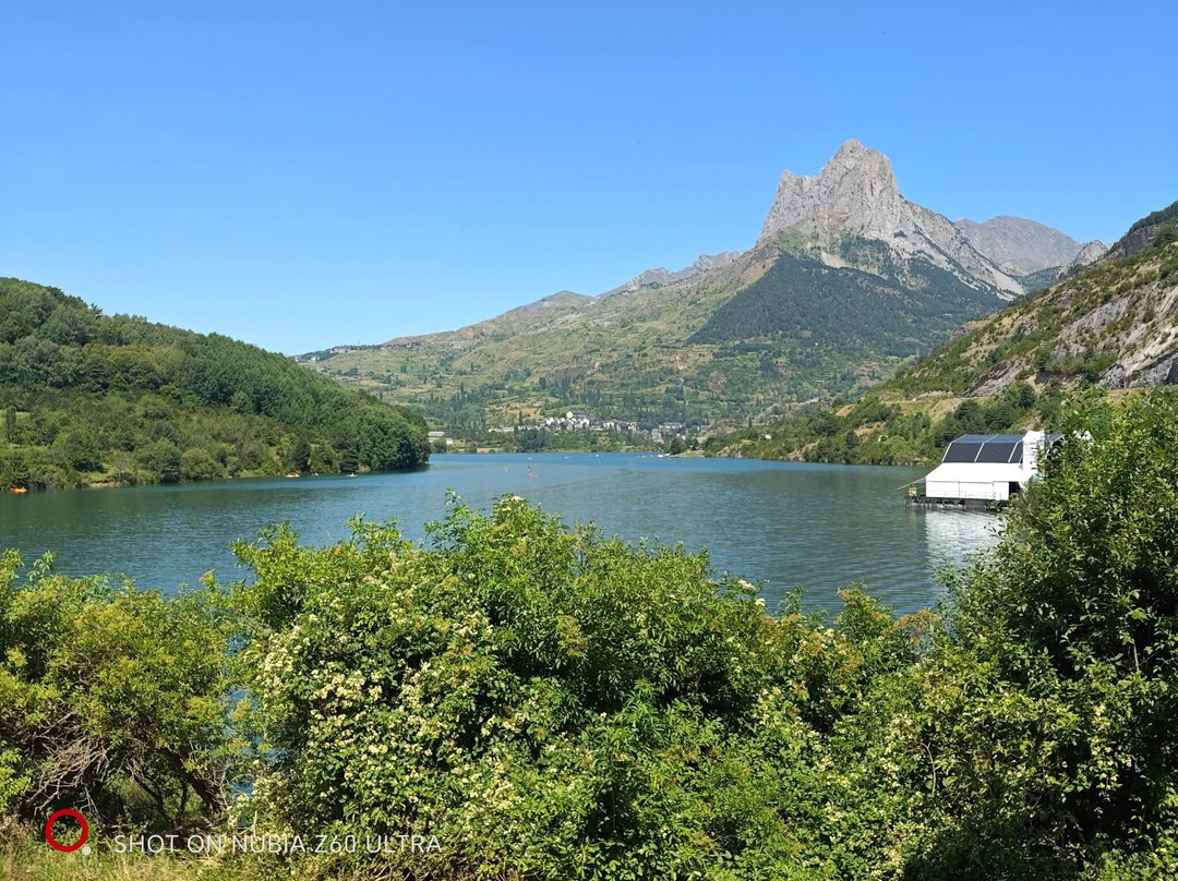 Embalse de Lanuza-韦斯卡省必去景点