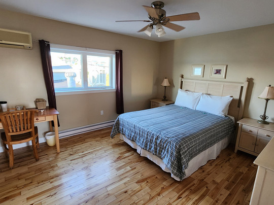 奥贝格湾风套房酒店主图