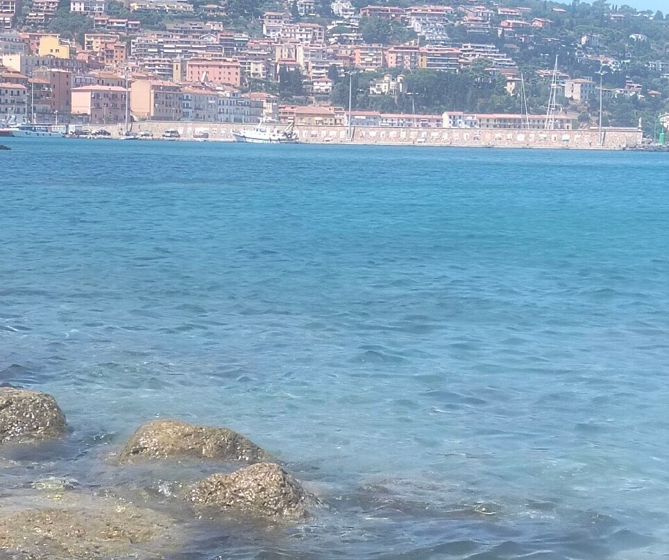 Spiaggia Libera La Cantoniera-圣托斯特凡诺港必去景点