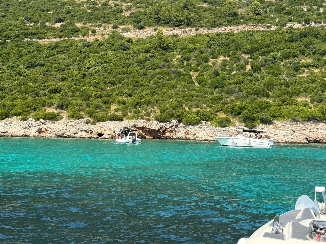 Absolut Charter-特罗吉尔必去景点