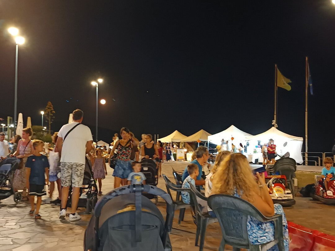 Lavagna Lungomare-拉瓦尼亚必去景点