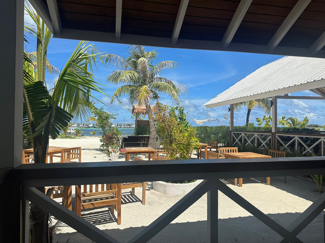Beach Hotel Guraidhoo