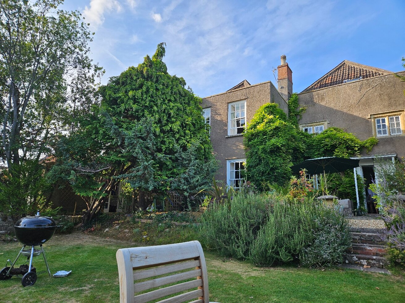Compton House-官方