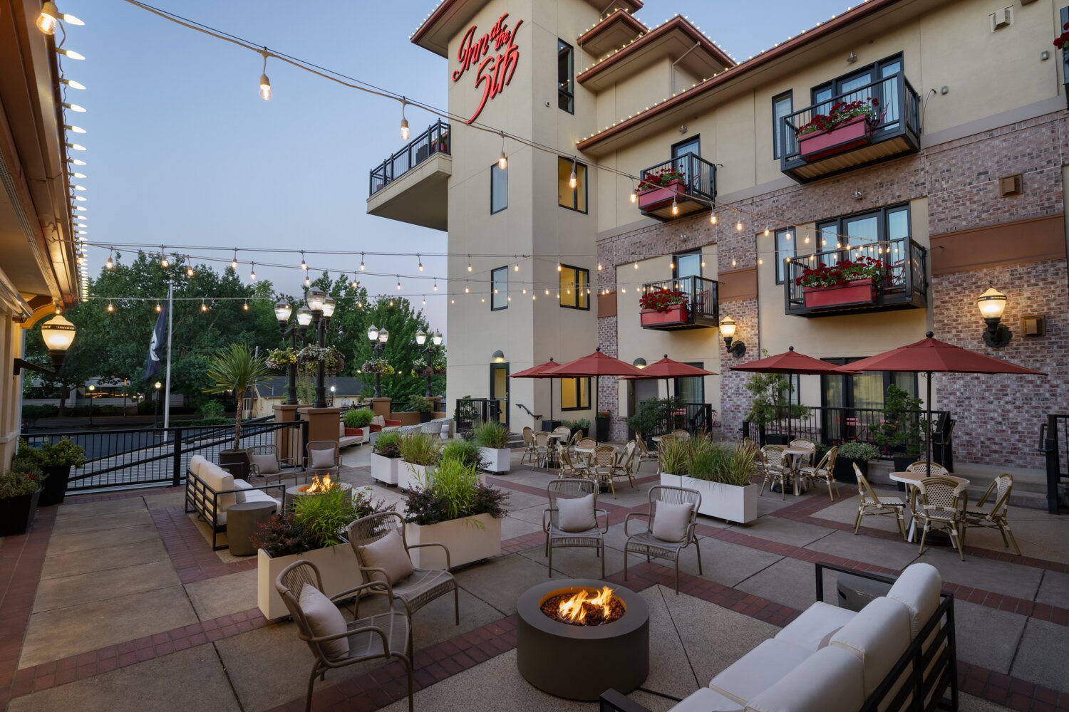 Inn at the 5th Eugene-浴室