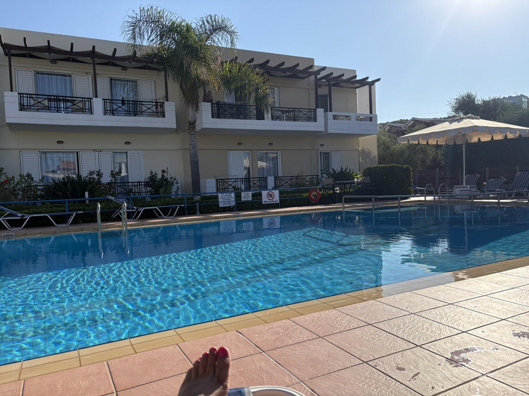Niriides Hotel Apts Studios主图