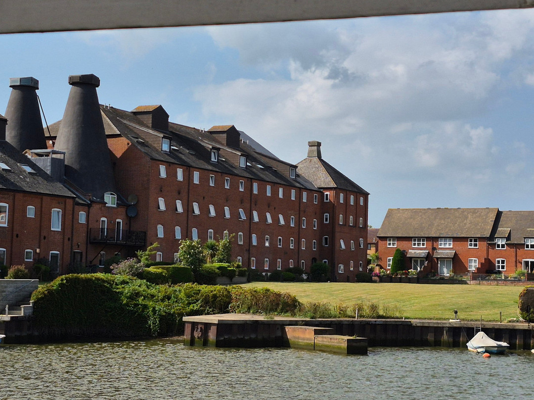 Waveney River Tours-Oulton Broad必去景点