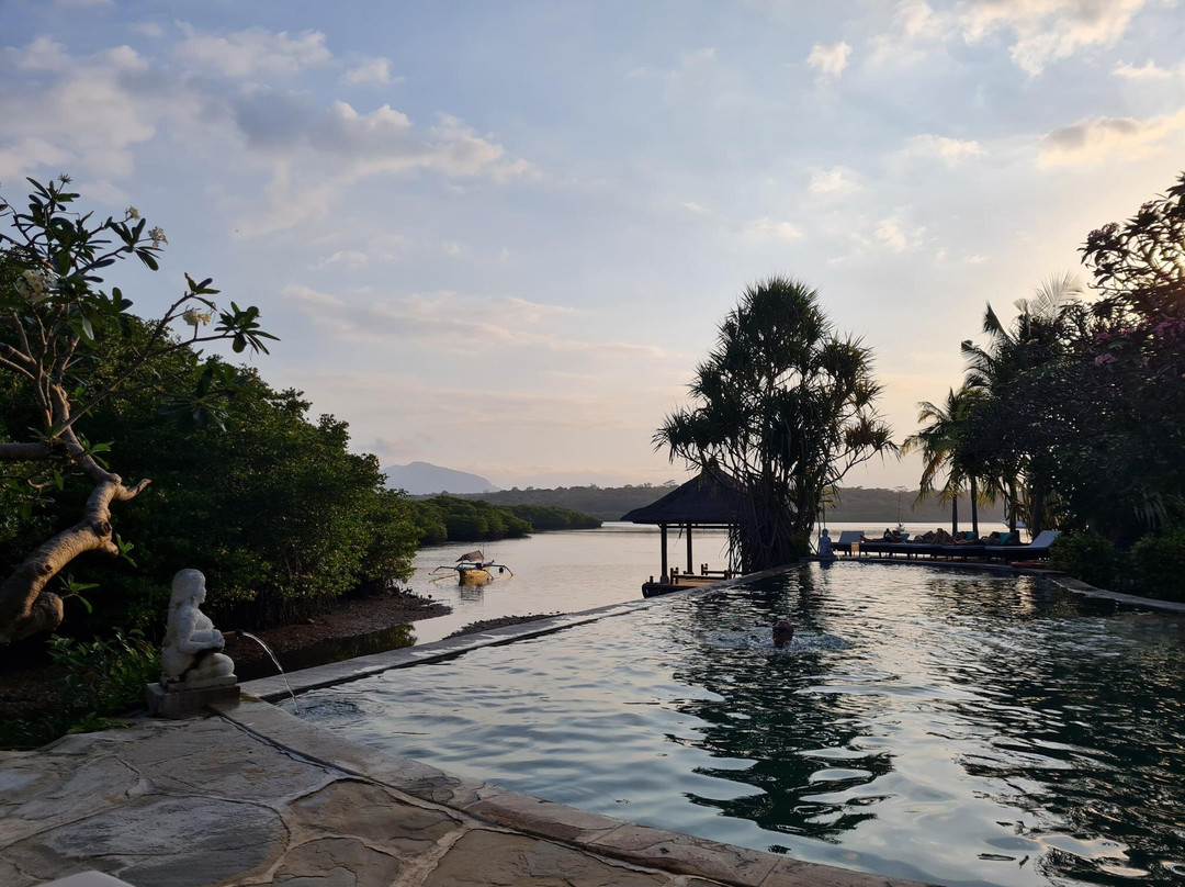 迈批梦岩甘酒店主图