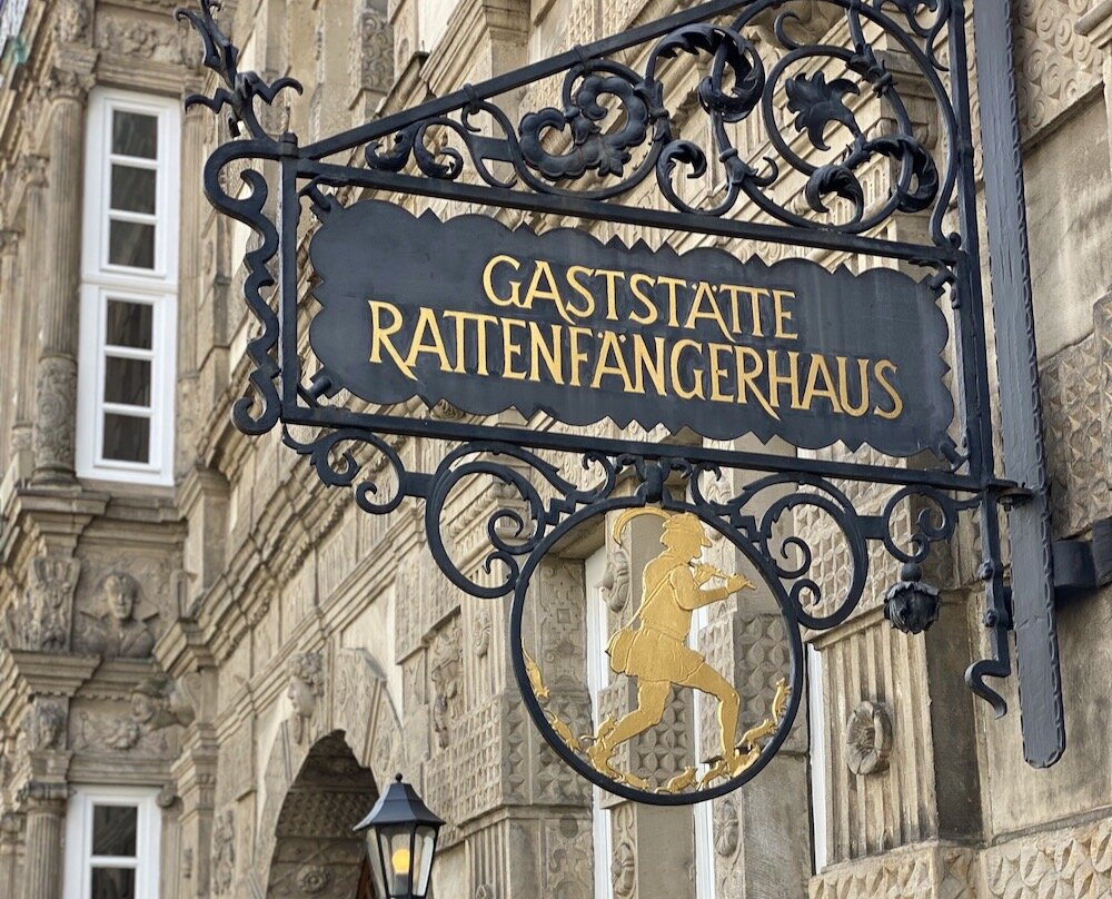 Rattenfänger Figuren- und Glockenspiel-哈默尔恩必去景点