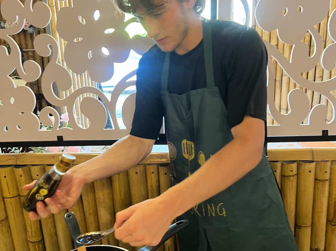 Thai Cooking School by Liya-Sai Thai必去景点