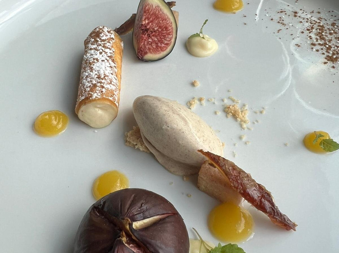 Le Prieuré Saint Jean de Bébian, MATTHIEU DELAUZUN-佩兹纳斯必去景点