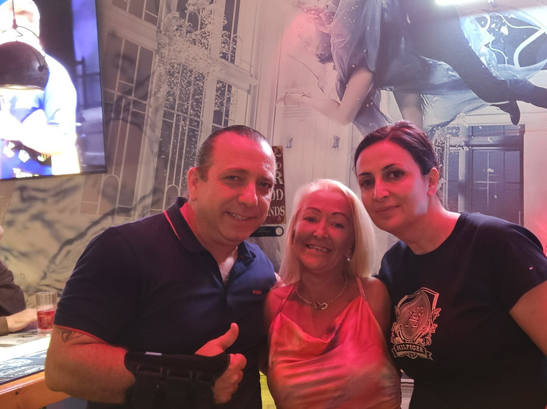 Busters Bar-Alykanas必去景点