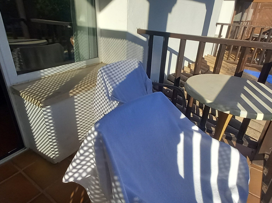 曼萨纳雷斯旅馆主图