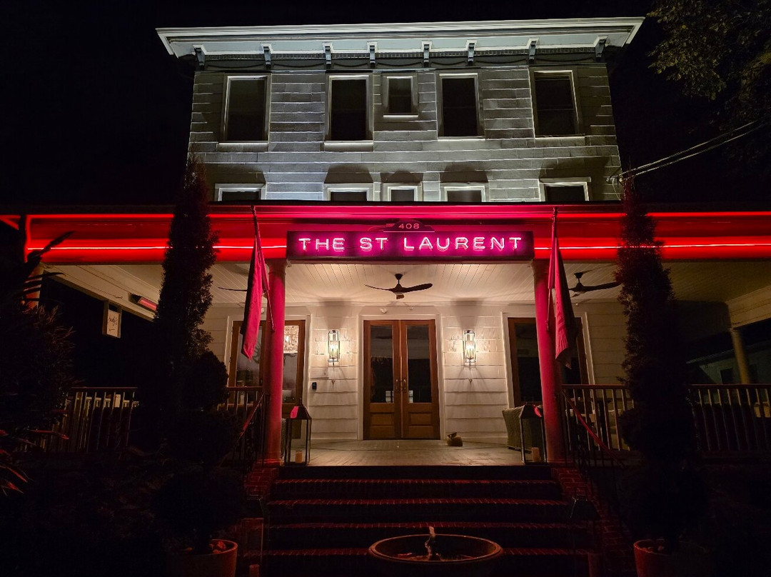 The St. Laurent Social Club & Guest Rooms主图