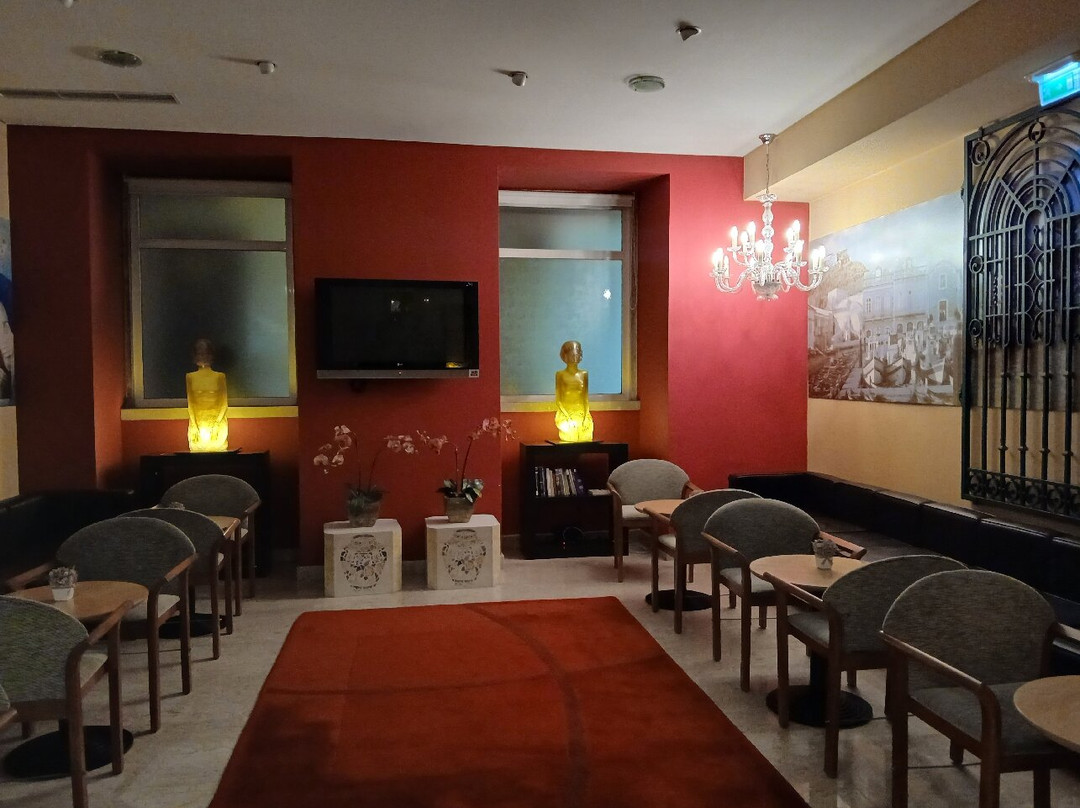 月神希望中心酒店主图