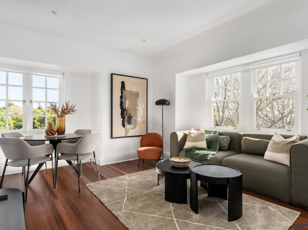 Bondi Junction Apartments by Urban Rest