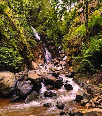 Pradhanpat Waterfalls-Deogarh必去景点