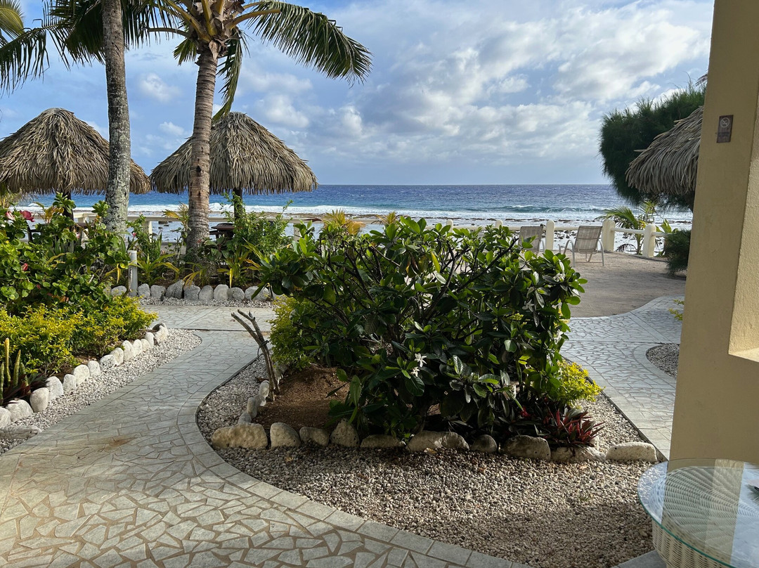 拉若俱乐部度假村主图