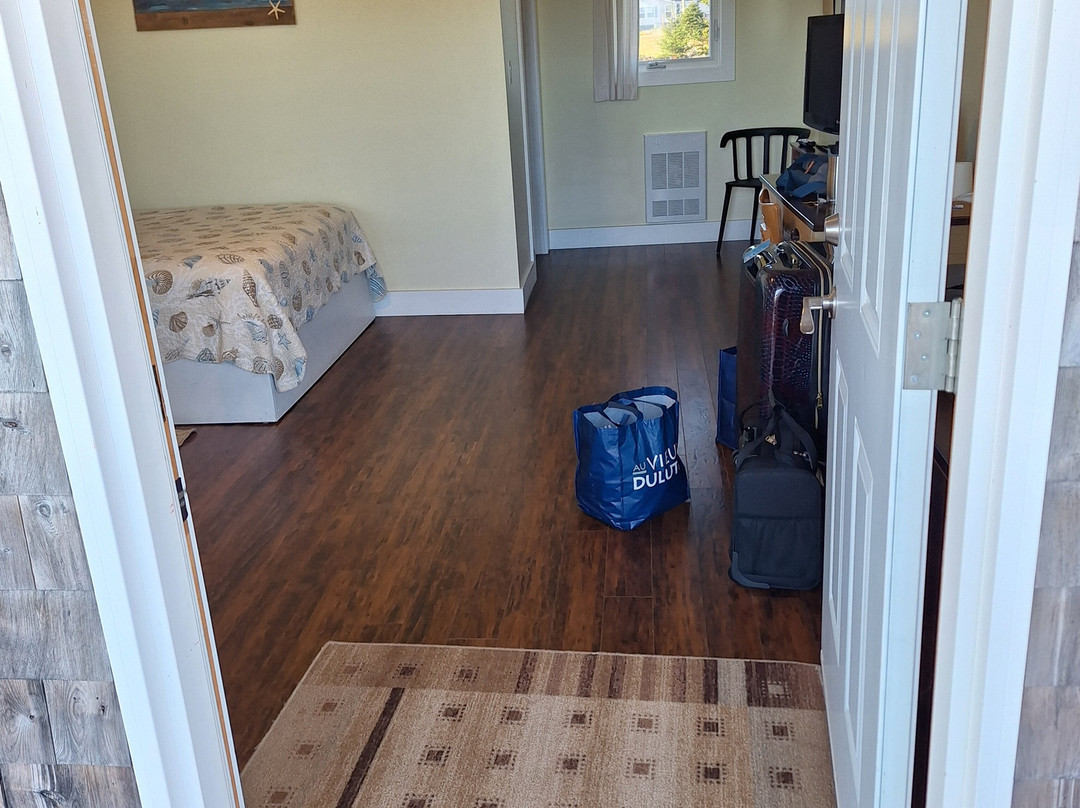 Lighthouse and Beach Motel主图