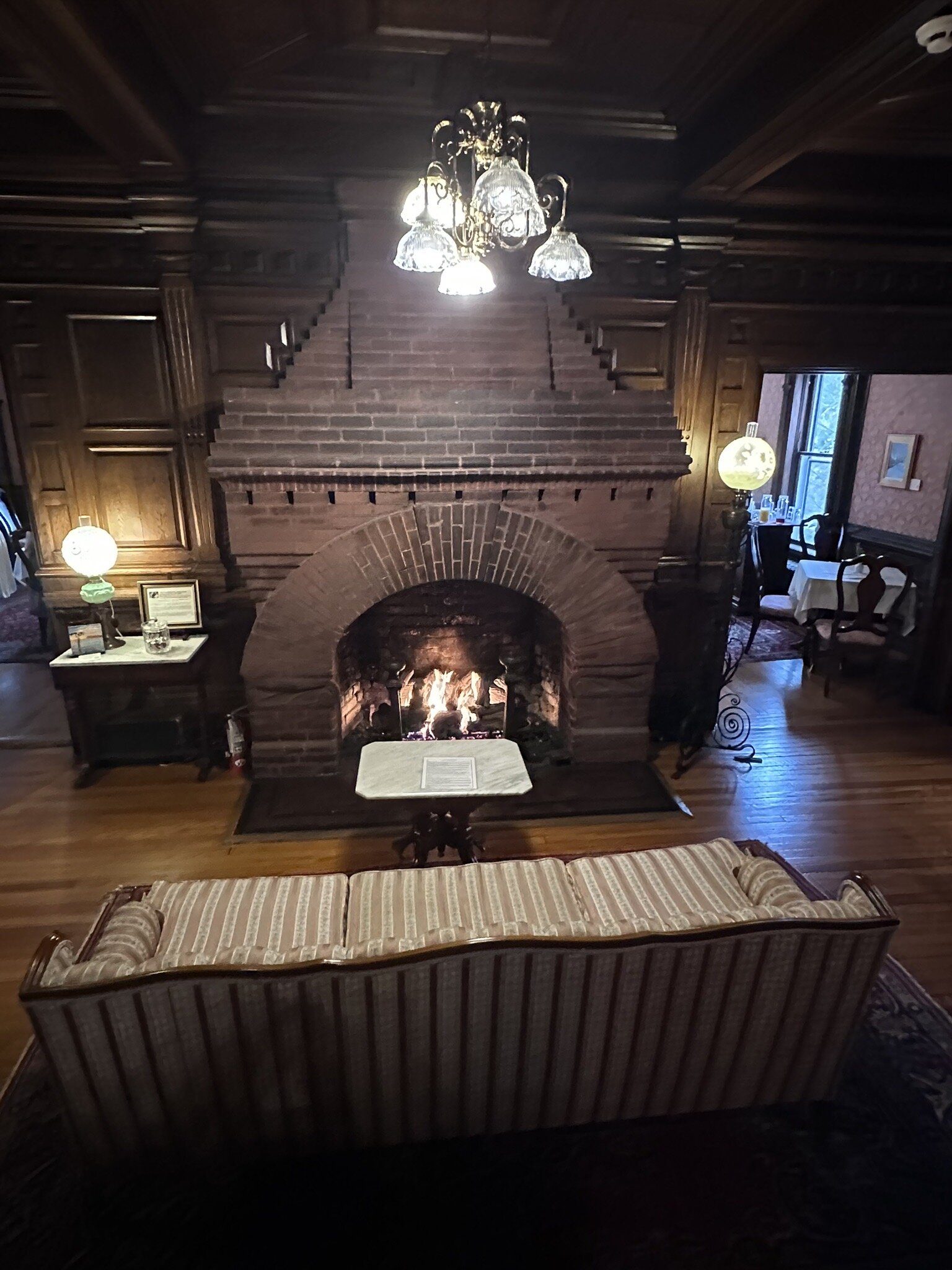 Cedar Crest Inn-官方