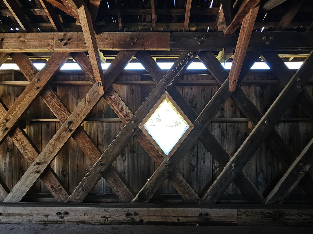 Fitches Covered Bridge-Delhi必去景点