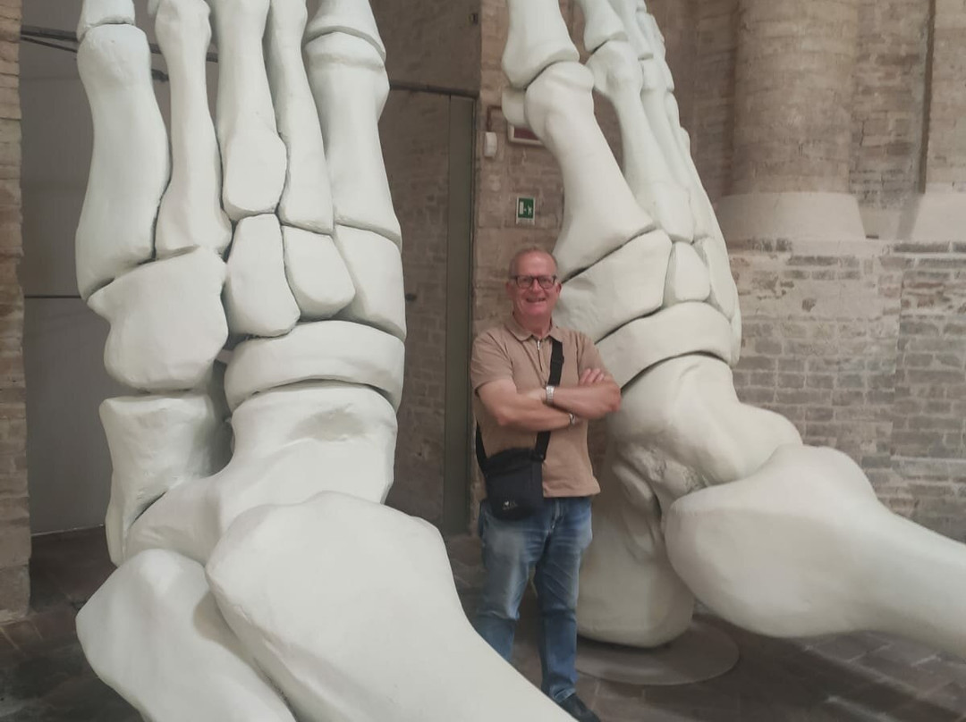 Calamita Cosmica - Centro Italiano Arte Contemporanea-福利尼奥必去景点