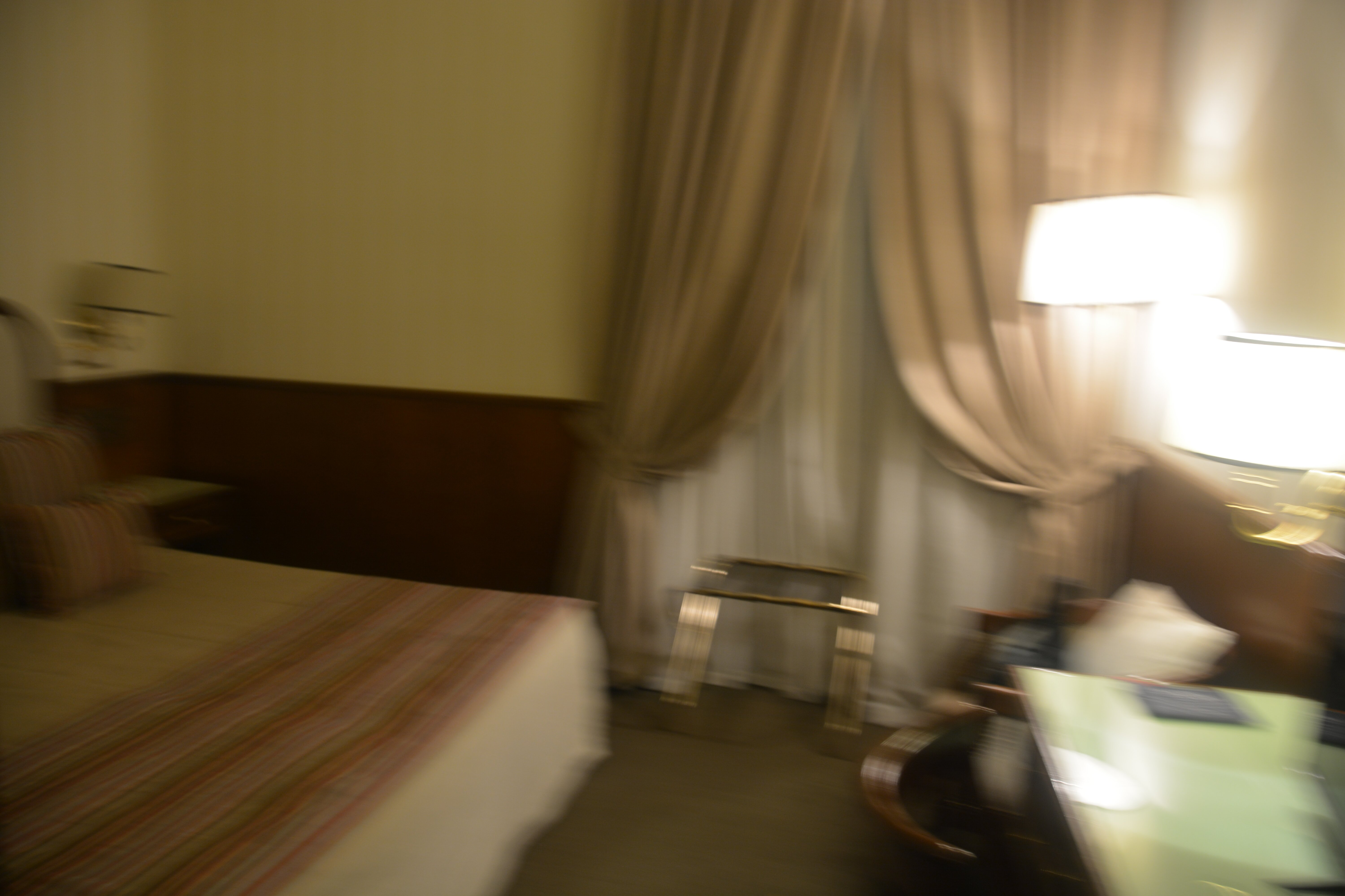 巴斯堤亚尼大酒店-官方