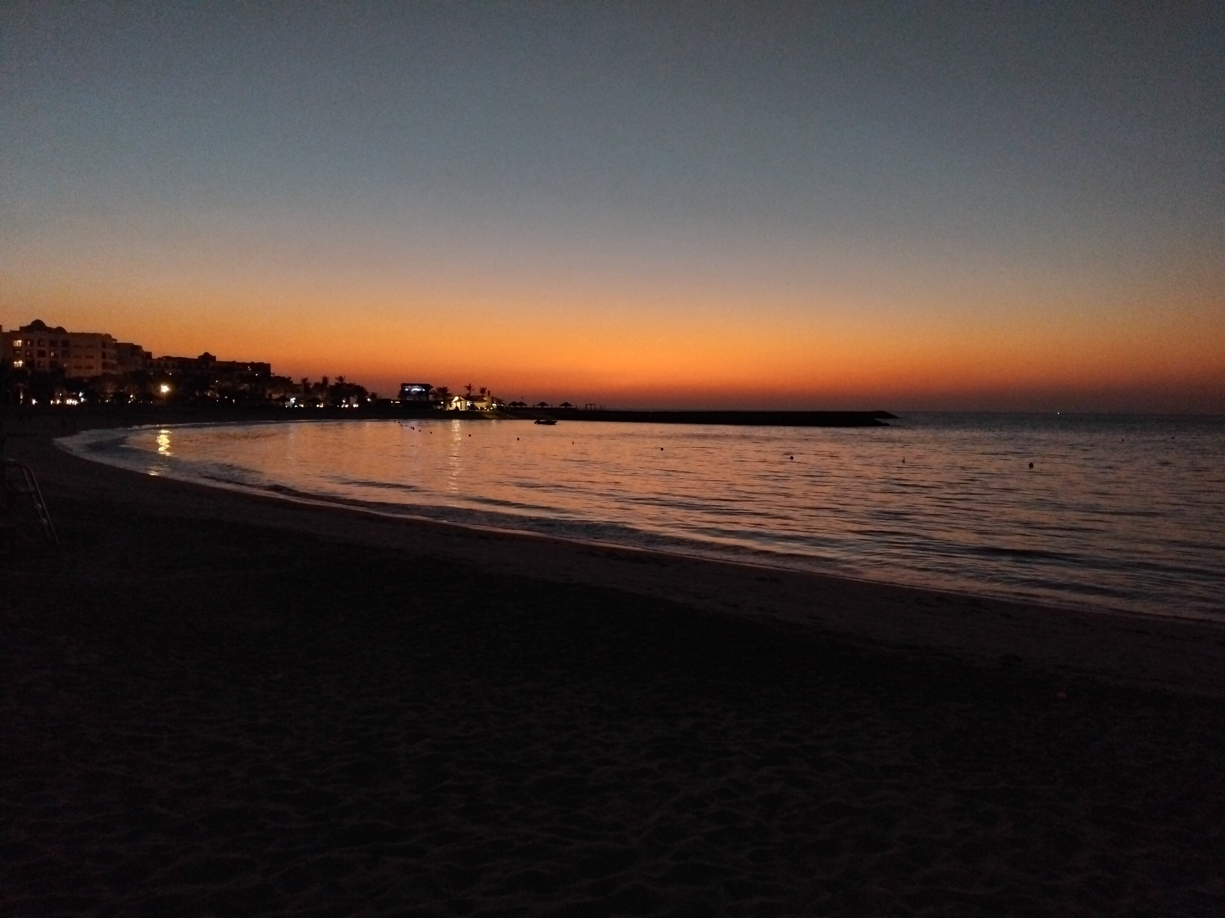 拉斯凯马希尔顿温泉度假酒店-泳池