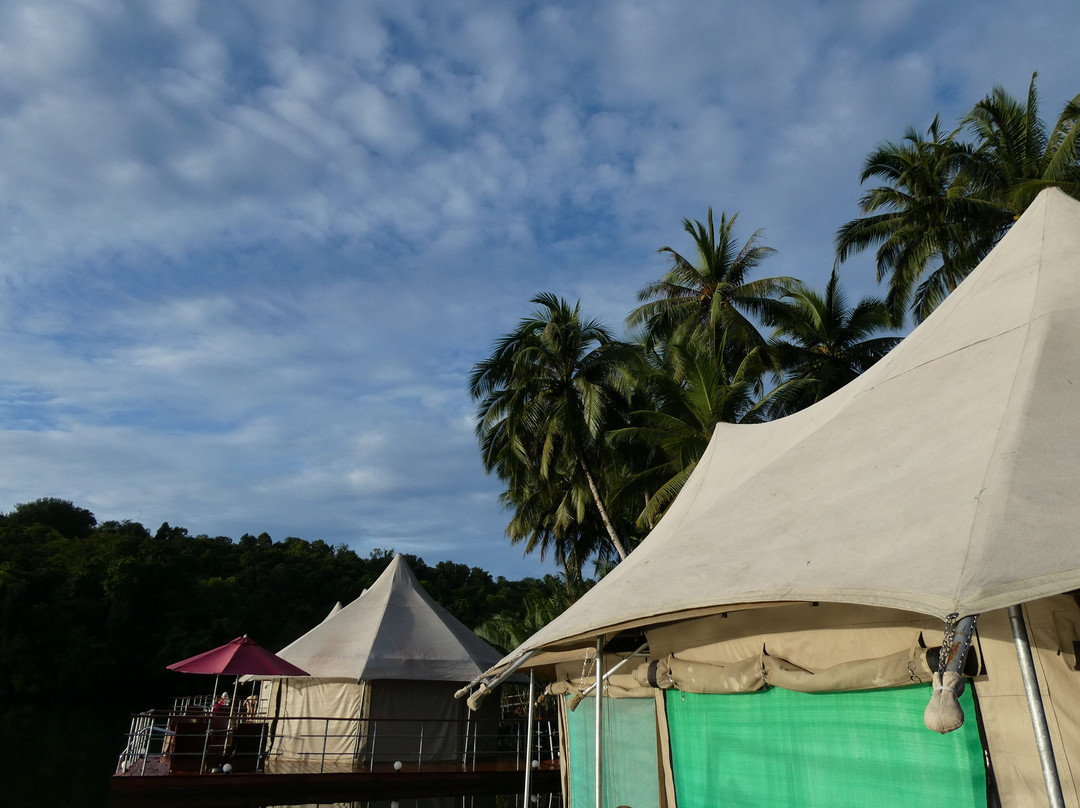 四河流浮动寄宿酒店主图