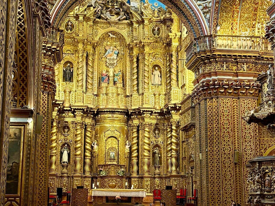 Julio Verne Travel-Riobamba必去景点