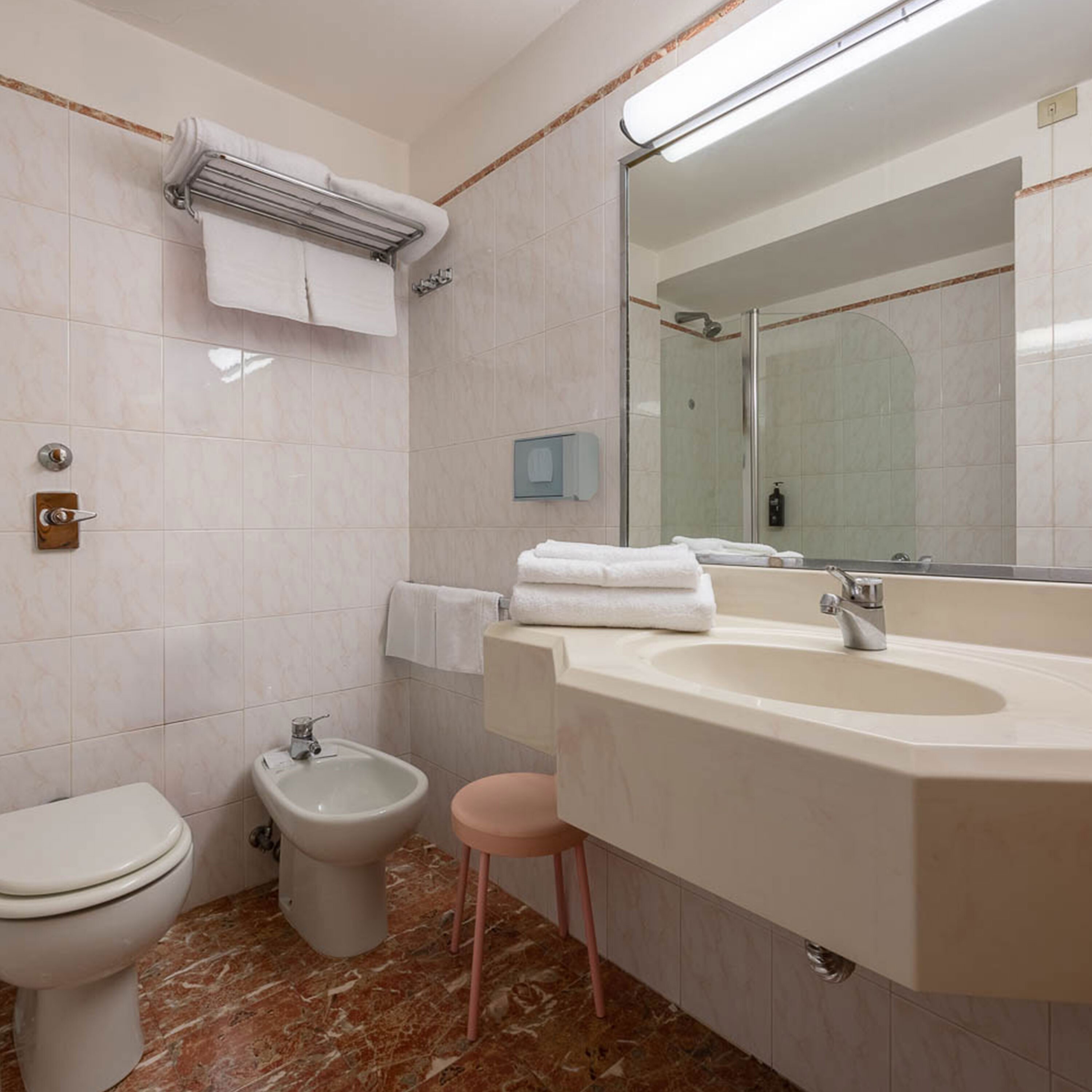 米兰欧尔纳维廖河畔特雷扎诺 IH 饭店-客卧