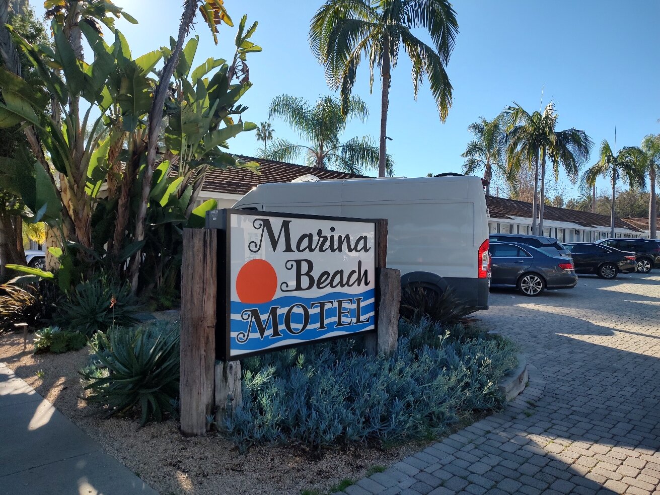 玛丽娜海滩汽车旅馆-官方