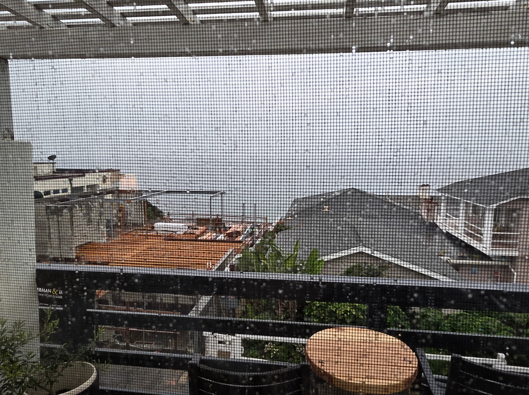海边拉古娜酒店及套房
