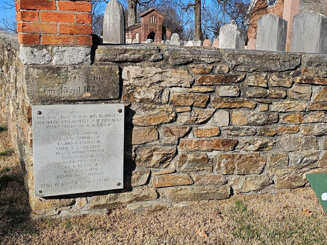 St. Thomas' Episcopal Church-奥因斯米尔斯必去景点