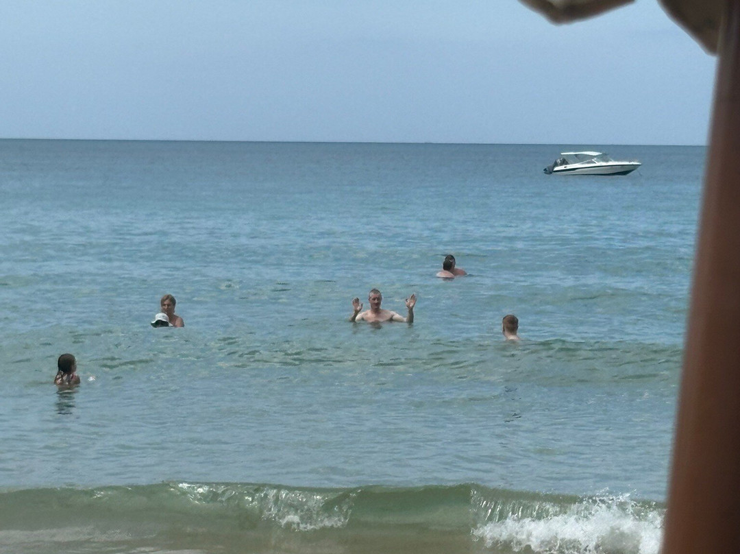 Yuuhi Beach Club & Karaoke-Bang Thao Nok必去景点