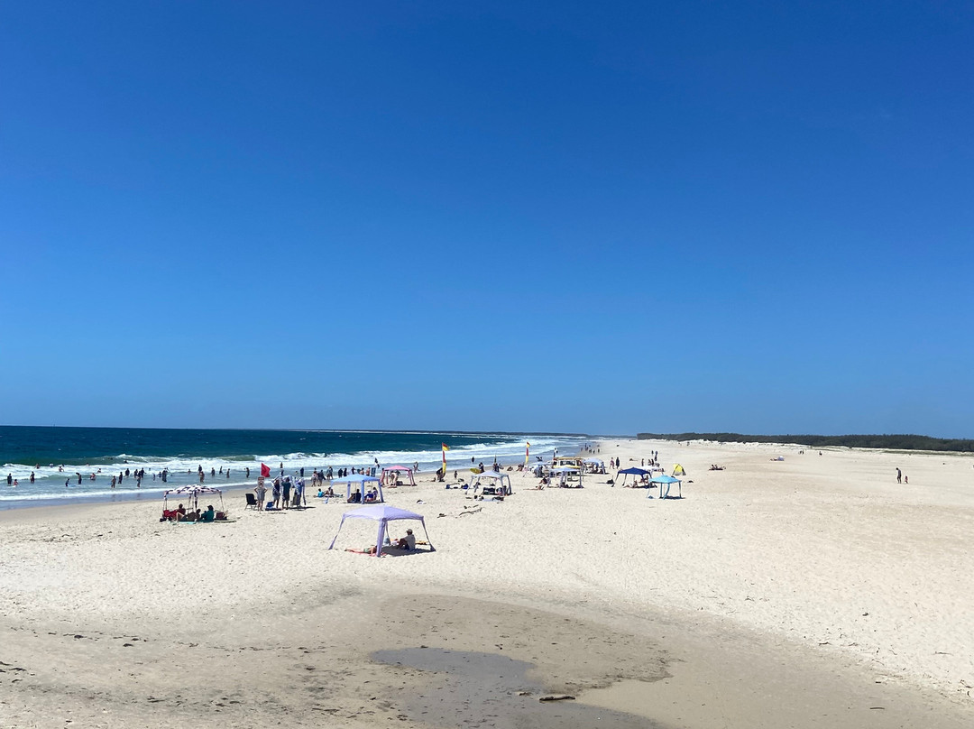 伦巴海滩度假村主图