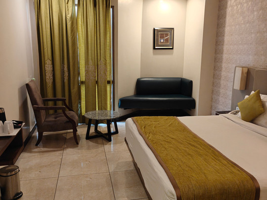 Mayflower Hotel主图