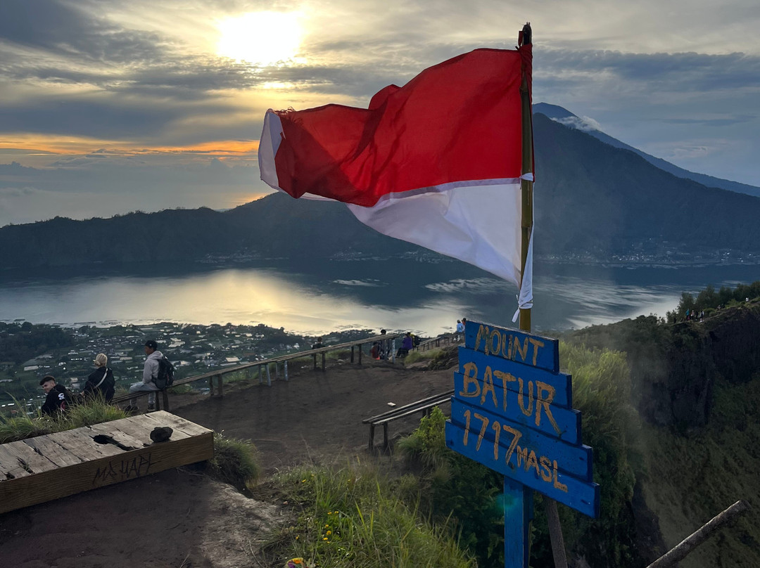 Mount Batur Trekking Guide-德格拉朗必去景点