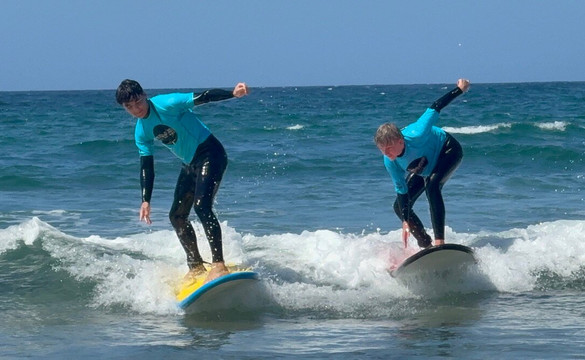 Island Surfboards & Surf School-Smiths Beach必去景点