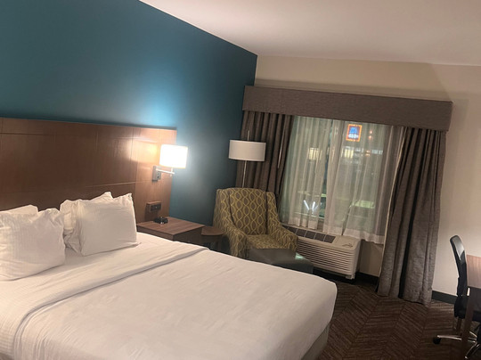 Best Western Plus Bolivar Hotel & Suites主图