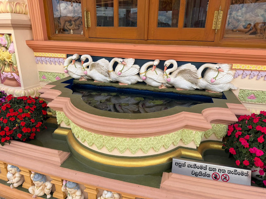 Mahamevnawa Monastery-Kumbalwela必去景点