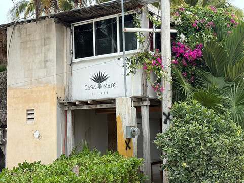 Casa Mate Beachfront Cabanas