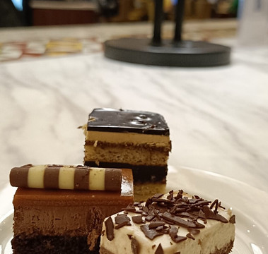 Golden Lounge-雪邦必去景点