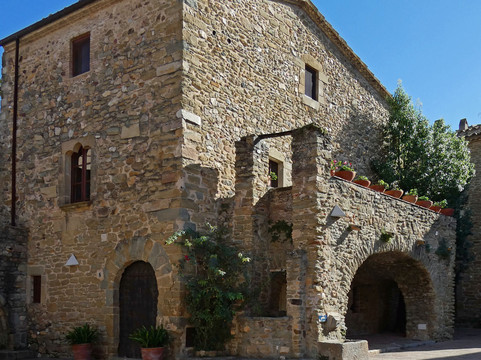 Plaça Major-Monells必去景点