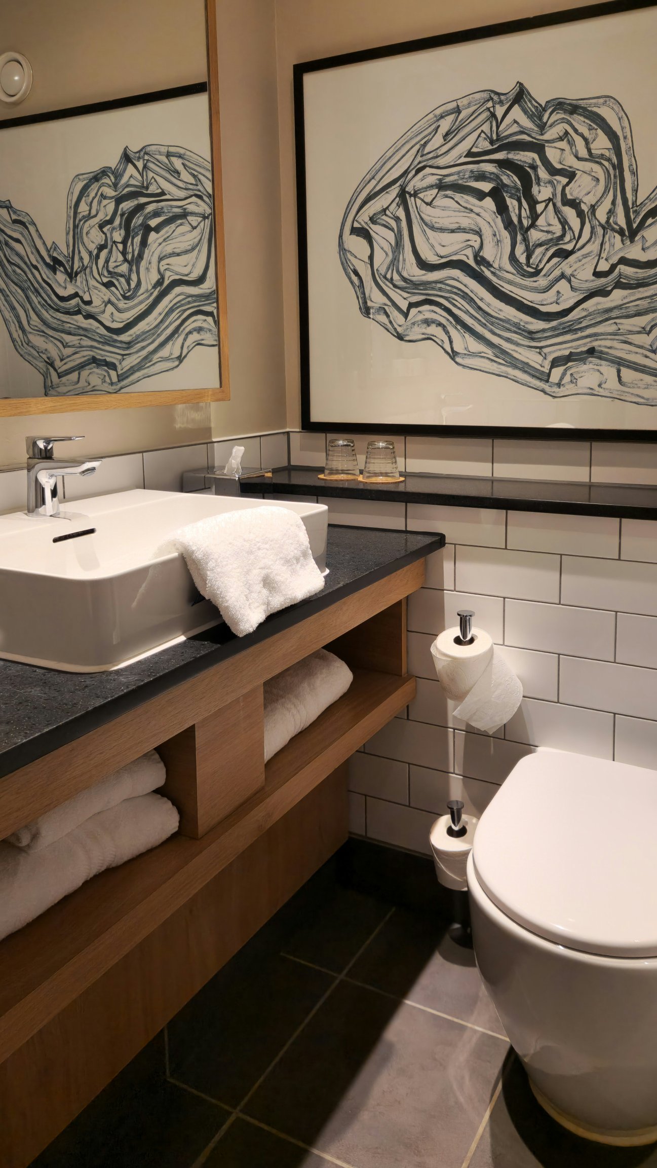 voco 南安普敦-浴室